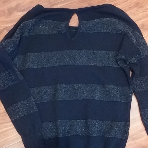 💙3/$20 - 2B Bebe Sparkle Striped Sweater with Keyhole Back, Small - Picture 4 of 4